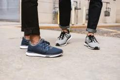 Sneakers><noscript><img width=