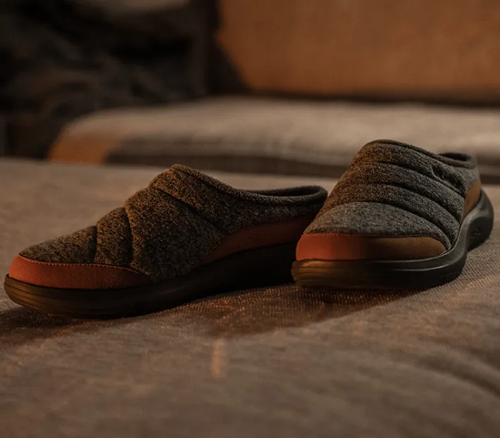 Slip-Ons|Slippers>KURU Footwear DRAFT 2 Smokegray-chestnut