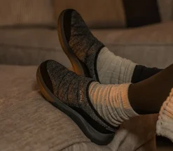 Slip-Ons|Slippers><noscript><img width=