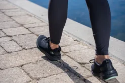 Sneakers><noscript><img width=