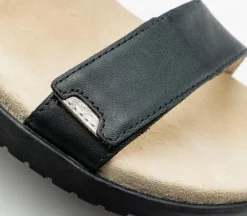 Sandals><noscript><img width=